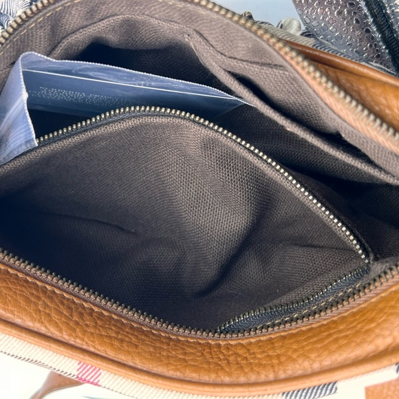 Burberry House Check Shoulder bag - Picture 9 of 12